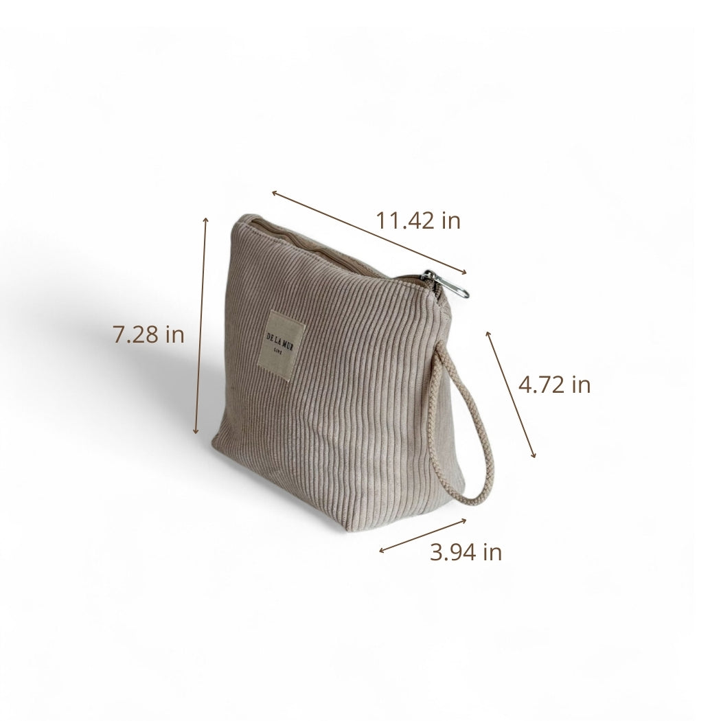 Three-quarter view of the beige Tofe corduroy pouch with dimensions
