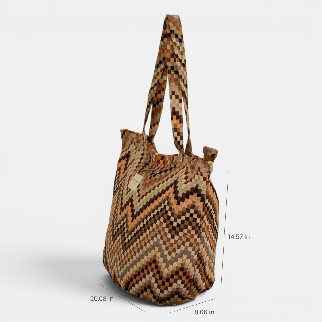 DE LA MUR Pier zigzag jacquard bag, side view with dimensions 20.08x14.57x8.66 in