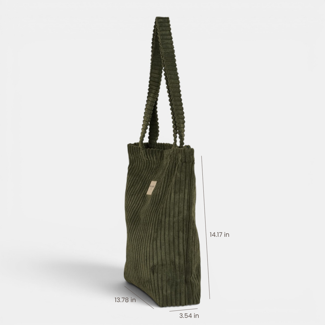 DE LA MUR Musgo corduroy bag, three-quarter view with dimensions 13.78 x 14.17 x 3.54 in