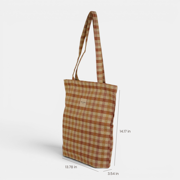 DE LA MUR Zia gingham jacquard bag, three-quarter view with dimensions 13.78 x 14.17 x 3.54 in