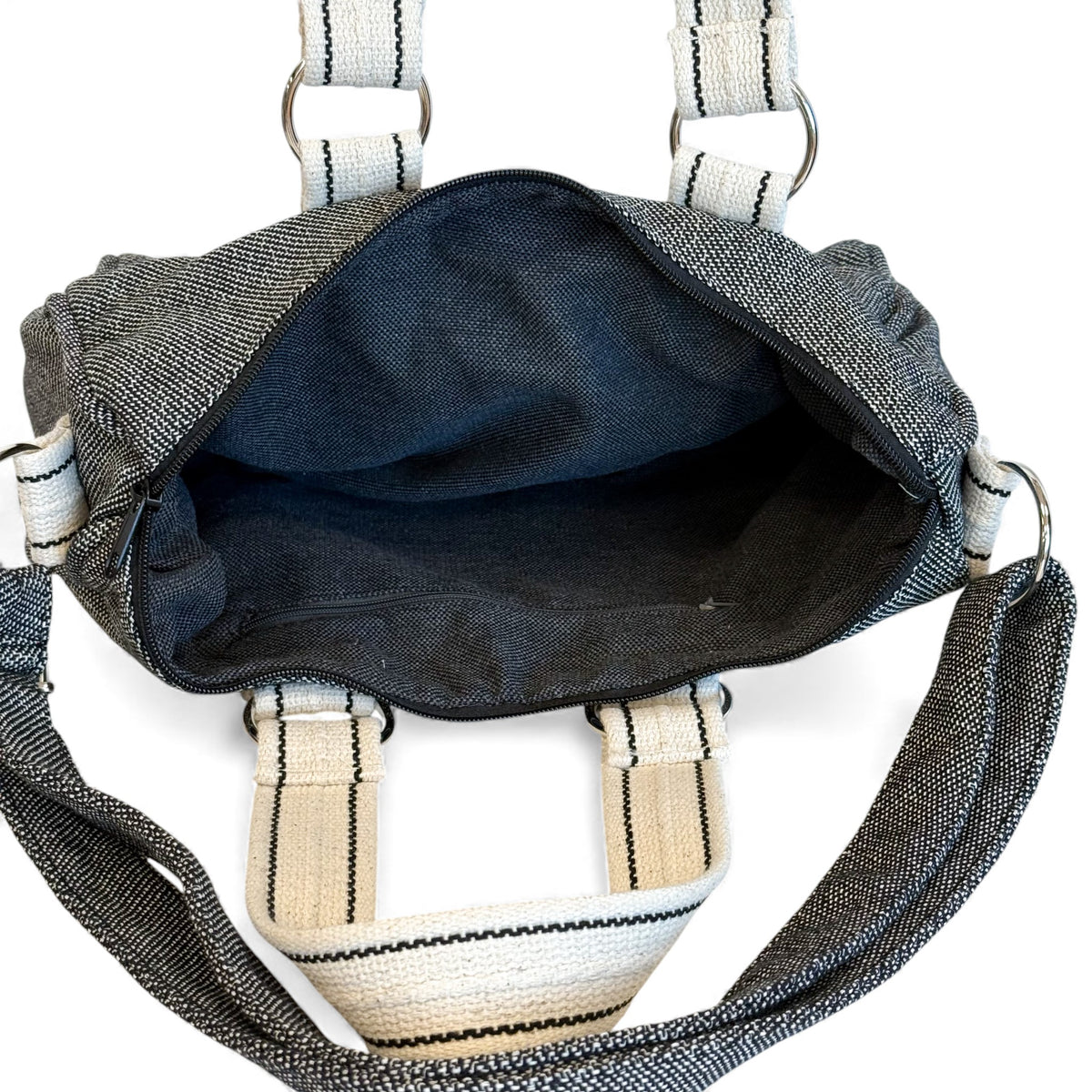 Open DE LA MUR Sinay city handbag showing fully lined interior