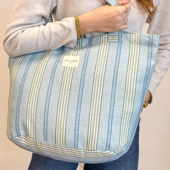 Large Zippered Bag Cata