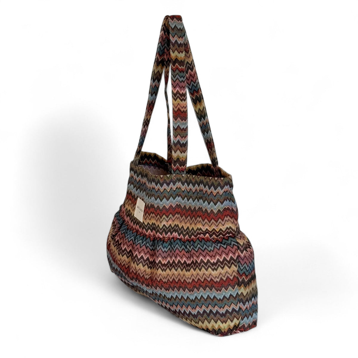 DE LA MUR Monte zigzag jacquard ruffle tote bag, three-quarter side view