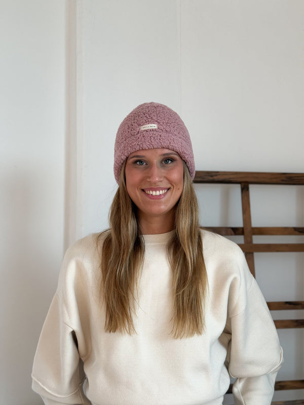 Close-up of the DE LA MUR Pink sherpa fleece texture (Kalt)