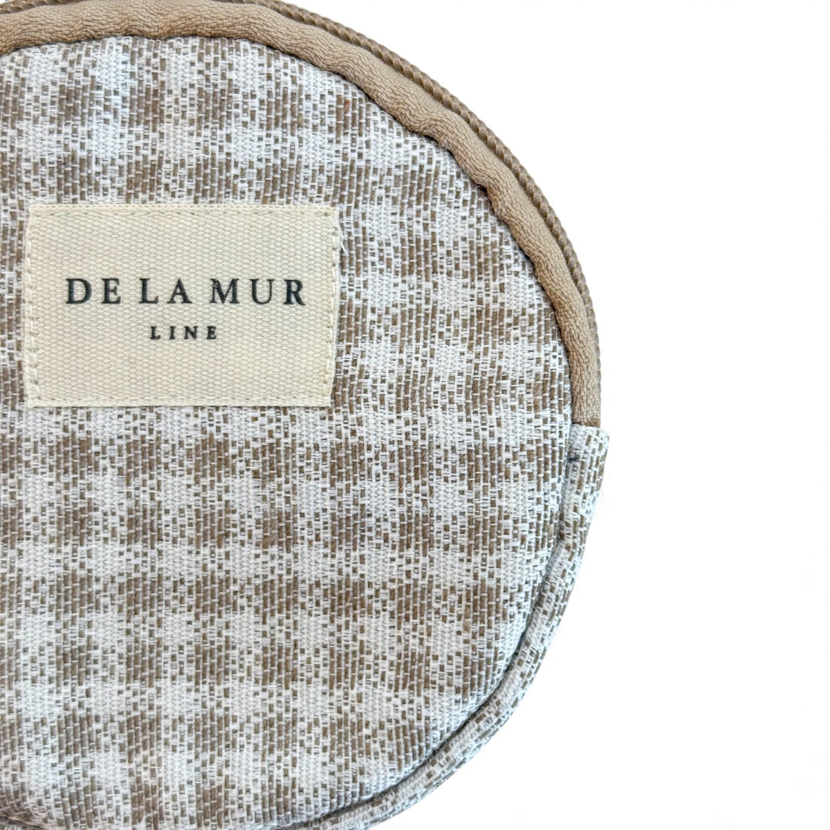 DE LA MUR gingham jacquard coin purse detail with Line label and zip closure