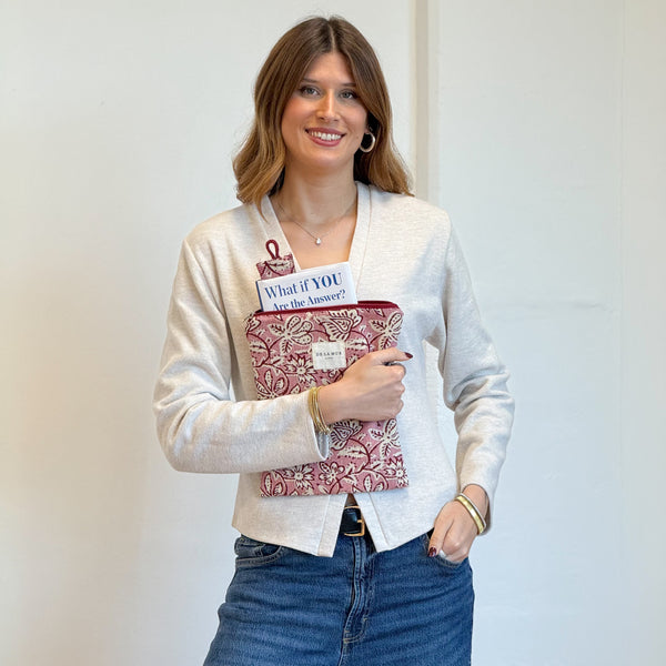 Model with the DE LA MUR Floral Jacquard Book Cover With Matching Bookmark – Ecru & Pink (Came)