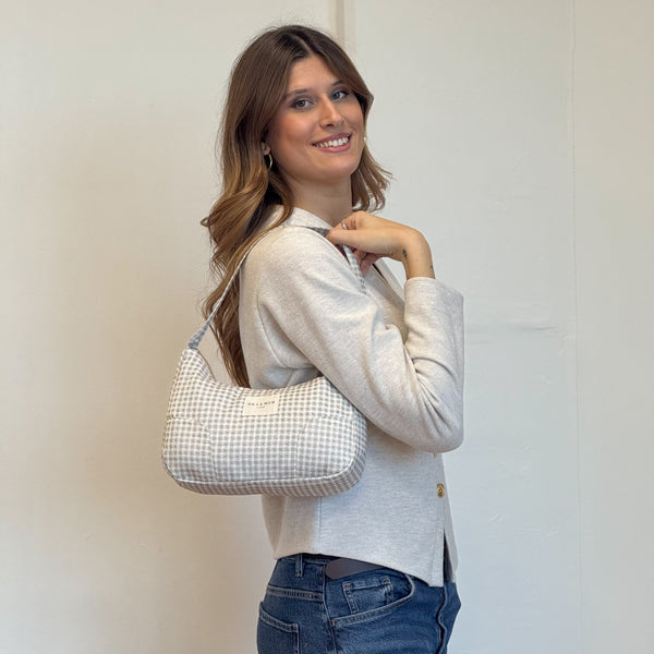 Model with the DE LA MUR Gingham Jacquard Shoulder Bag – Beige & Ecru (Vison)
