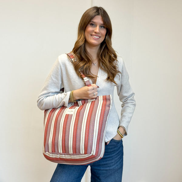 Model with the DE LA MUR Striped Jacquard Large Zippered Tote Bag – Burgundy & Cream (Make)