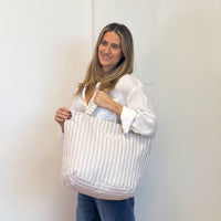 Model with the DE LA MUR Striped Large Zippered Tote Bag – Lilac & Gold (Lulil)